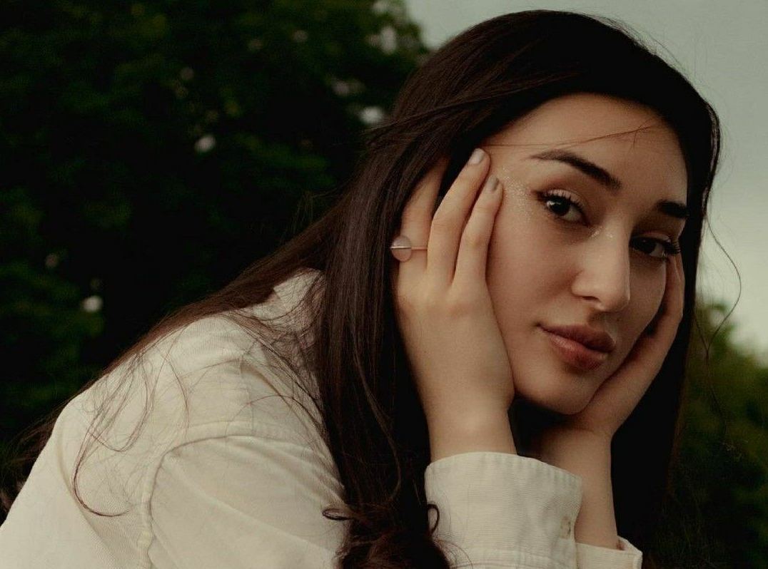 Комикесса Ариана Лолаева подала жалобу на статью «о дискредитации армии» в Конституционный суд