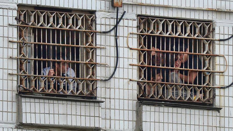 Проблемы содержания лиц без гражданства и лиц, чье выдворение невозможно осуществить, в центрах для выдворения