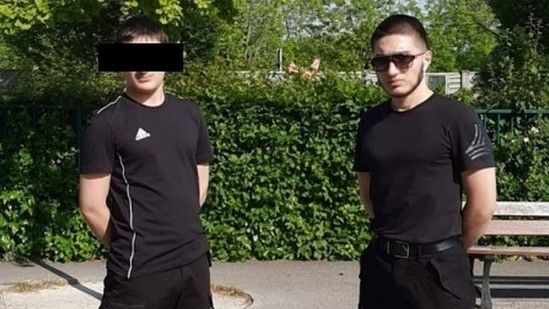 Абдуллах Анзоров (справа)